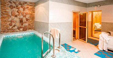 zahar berkut hotel 162