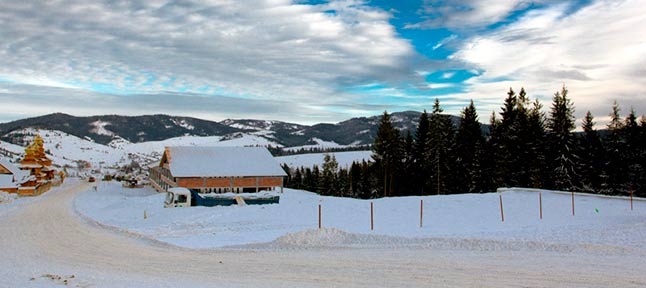 Гірськолижний комплекс Плай