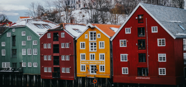 Три стихії Норвегії: фіорди, льодовик Нігардсбрін, Язик Троля