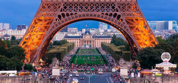 ПАРИЖ - ЦЕ ПРИСТРАСТЬ! ПАРИЖ - ЦЕ СВЯТО!