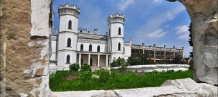 Manors of Kharkiv region. Age of palaces and parks