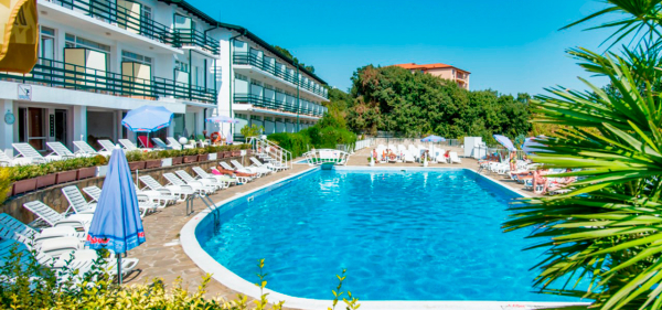 Дитячий молодіжний табір RIVIERA CAMP. Болгарія. Золоті Піски