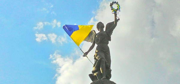 Від історії до сучасності. Оглядова пішохідна екскурсія Харковом