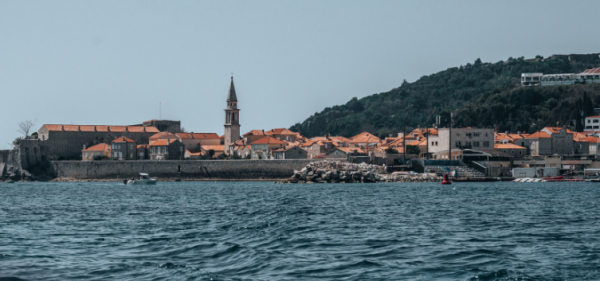 Сонячна розкіш. Відпочинок на морі в Чорногорії